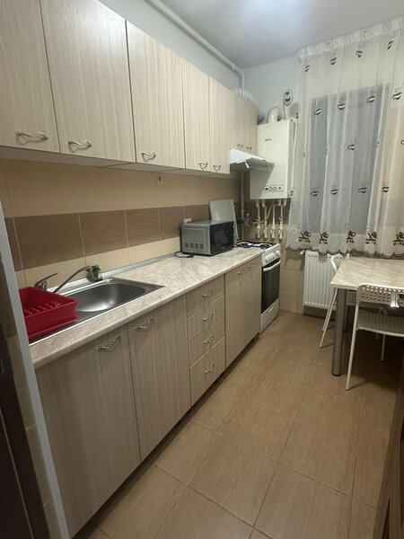 Berceni- Metalurgiei, stradal, acces rapid metrou, vedere spate,liniste!