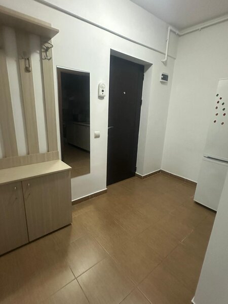 Berceni- Metalurgiei, stradal, acces rapid metrou, vedere spate,liniste!